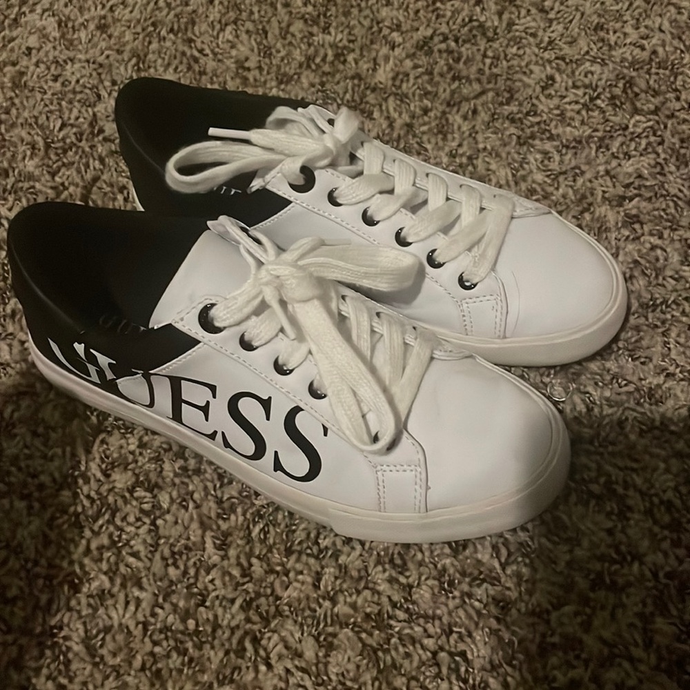 WGKEEPIN-R white and black sneakers 8
